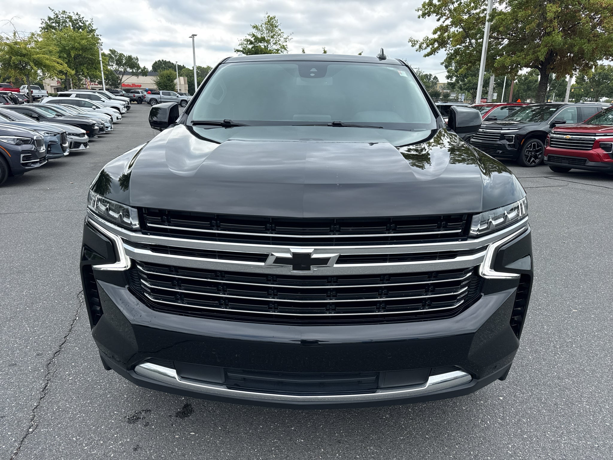 2023 Chevrolet Suburban LT