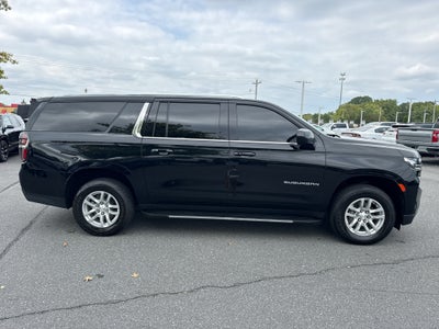 2023 Chevrolet Suburban LT