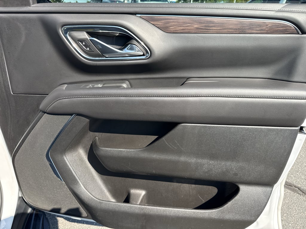 2023 Chevrolet Suburban LS