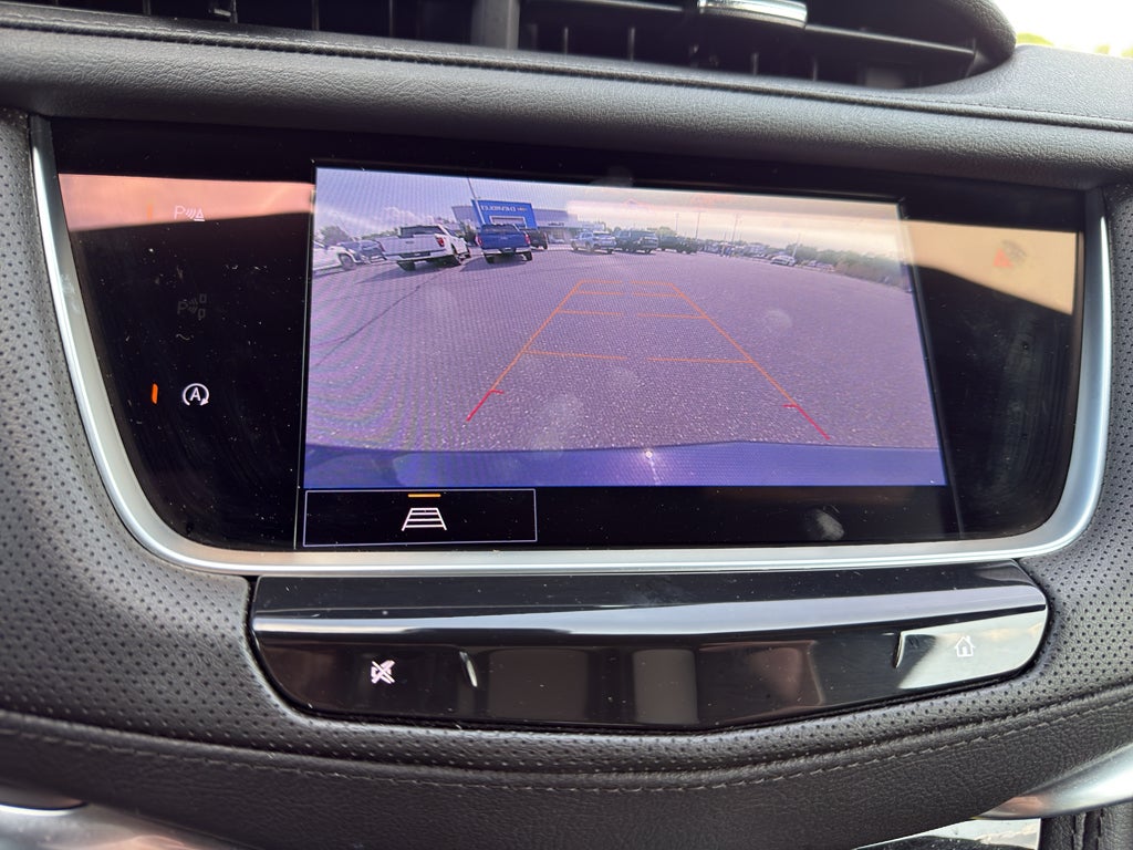 2025 Cadillac XT5 Luxury