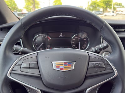 2025 Cadillac XT5 Luxury