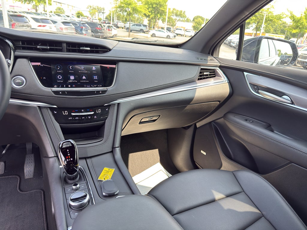 2025 Cadillac XT5 Luxury