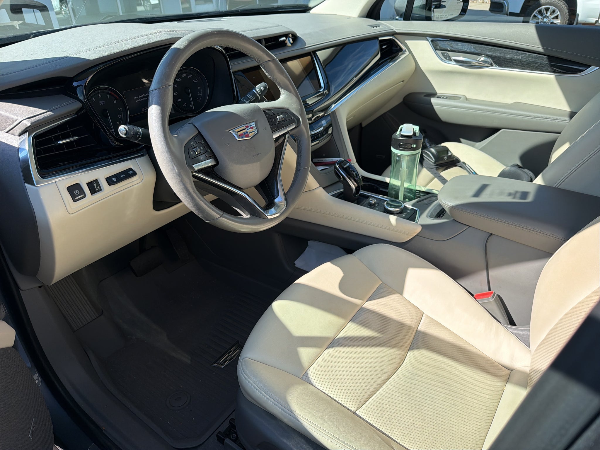 2022 Cadillac XT6 Premium Luxury