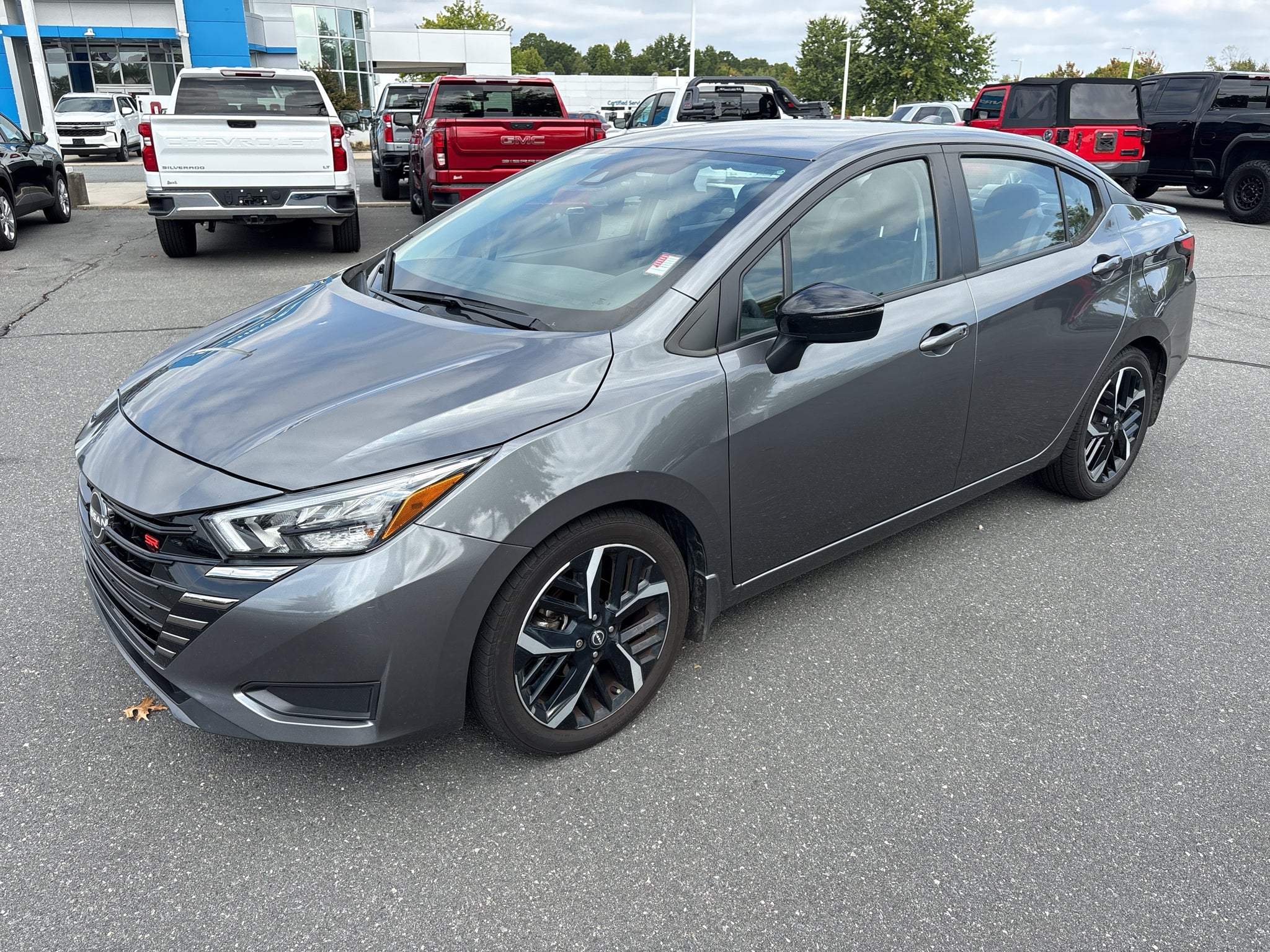 2024 Nissan Versa SR