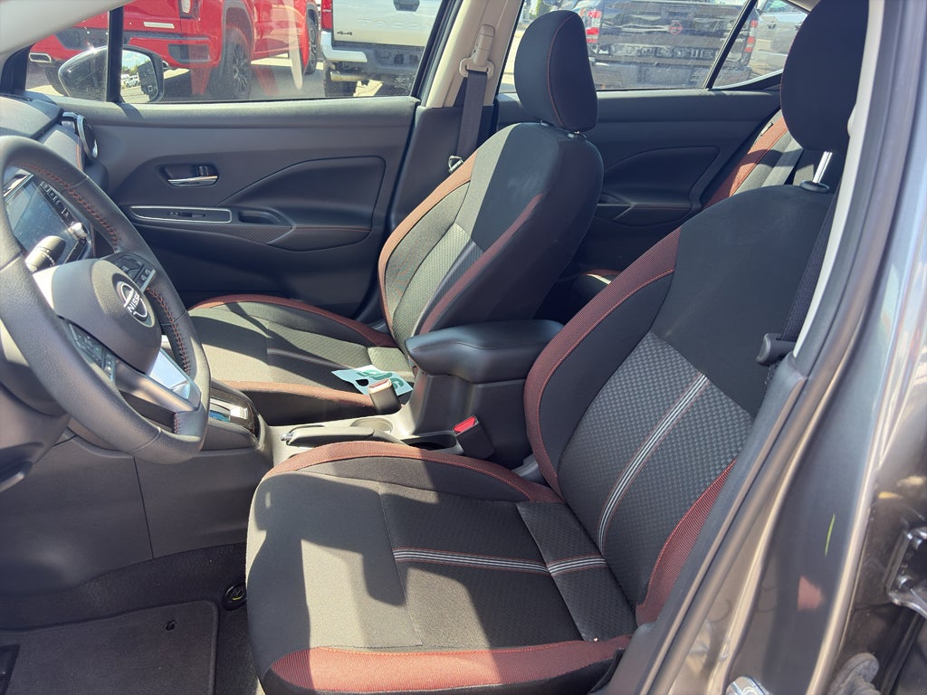 2025 Nissan Versa SR