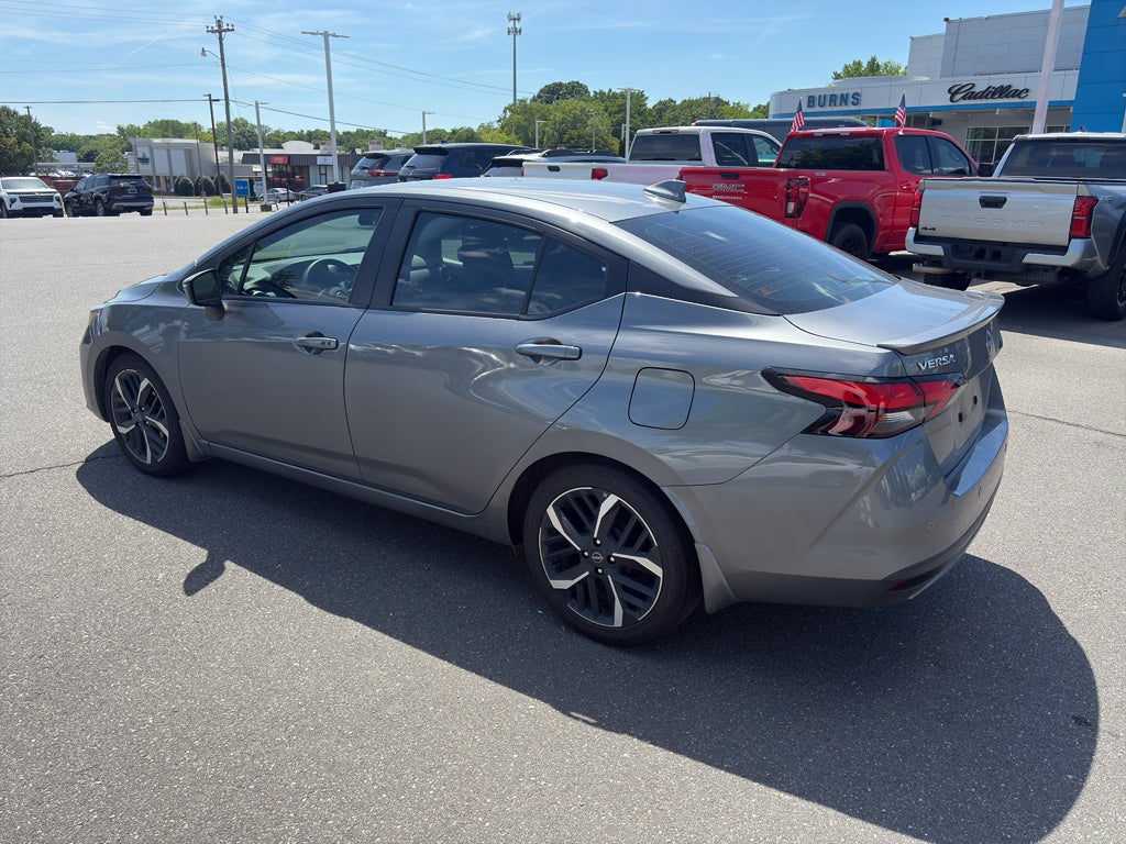 2025 Nissan Versa SR