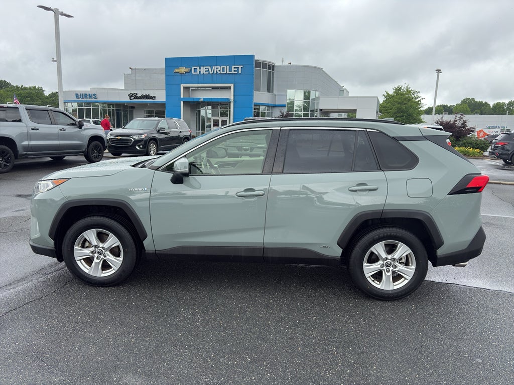2021 Toyota RAV4 Hybrid XLE