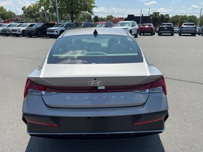 2025 Hyundai Elantra SEL Convenience