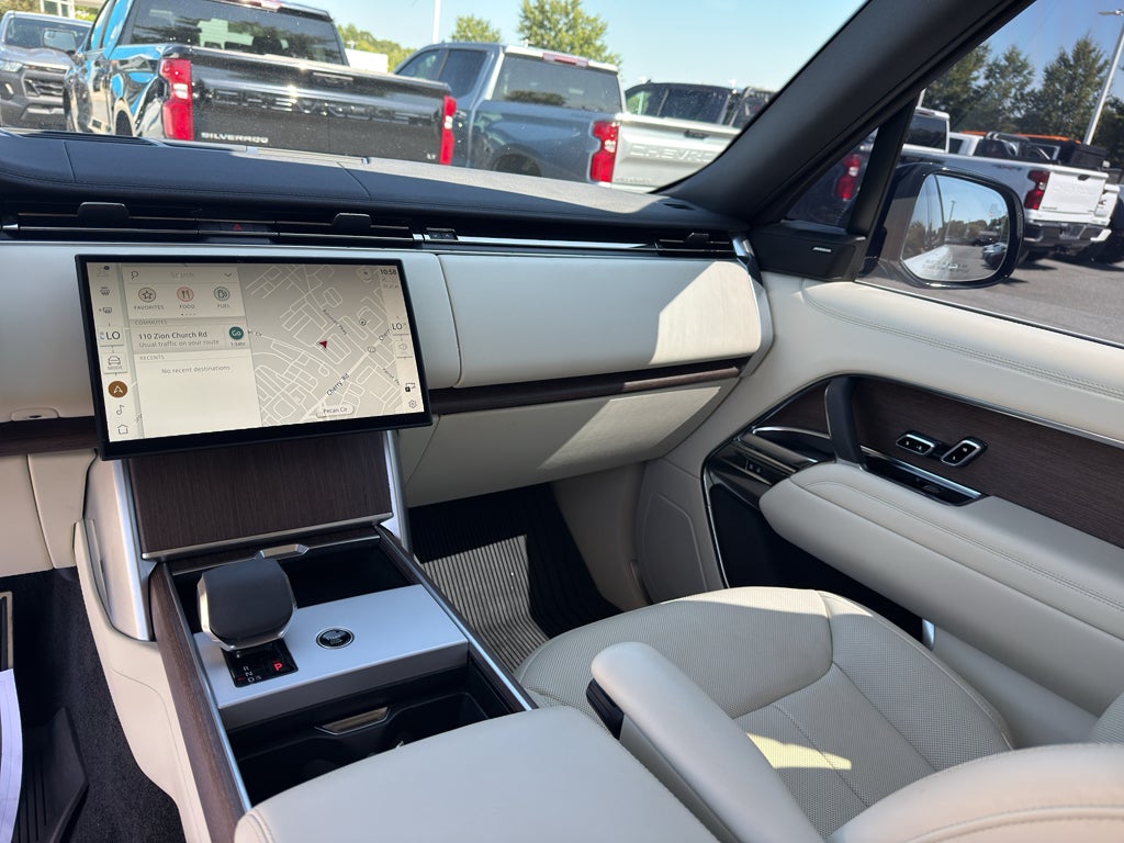 2024 Land Rover Range Rover SE