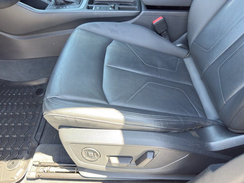2021 Audi Q3 S line Premium